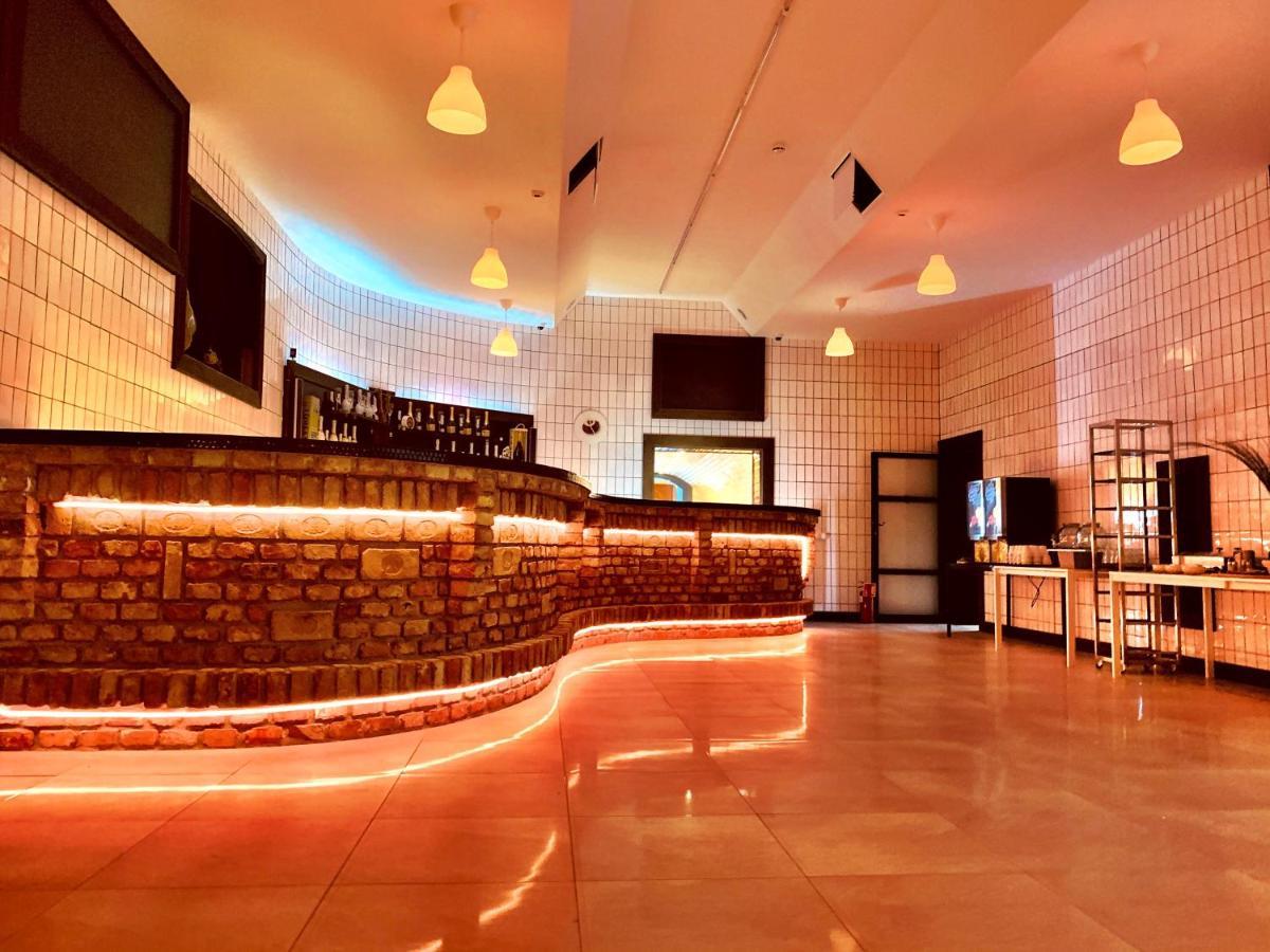 Boutique Hotel & Event Center ブダペスト エクステリア 写真