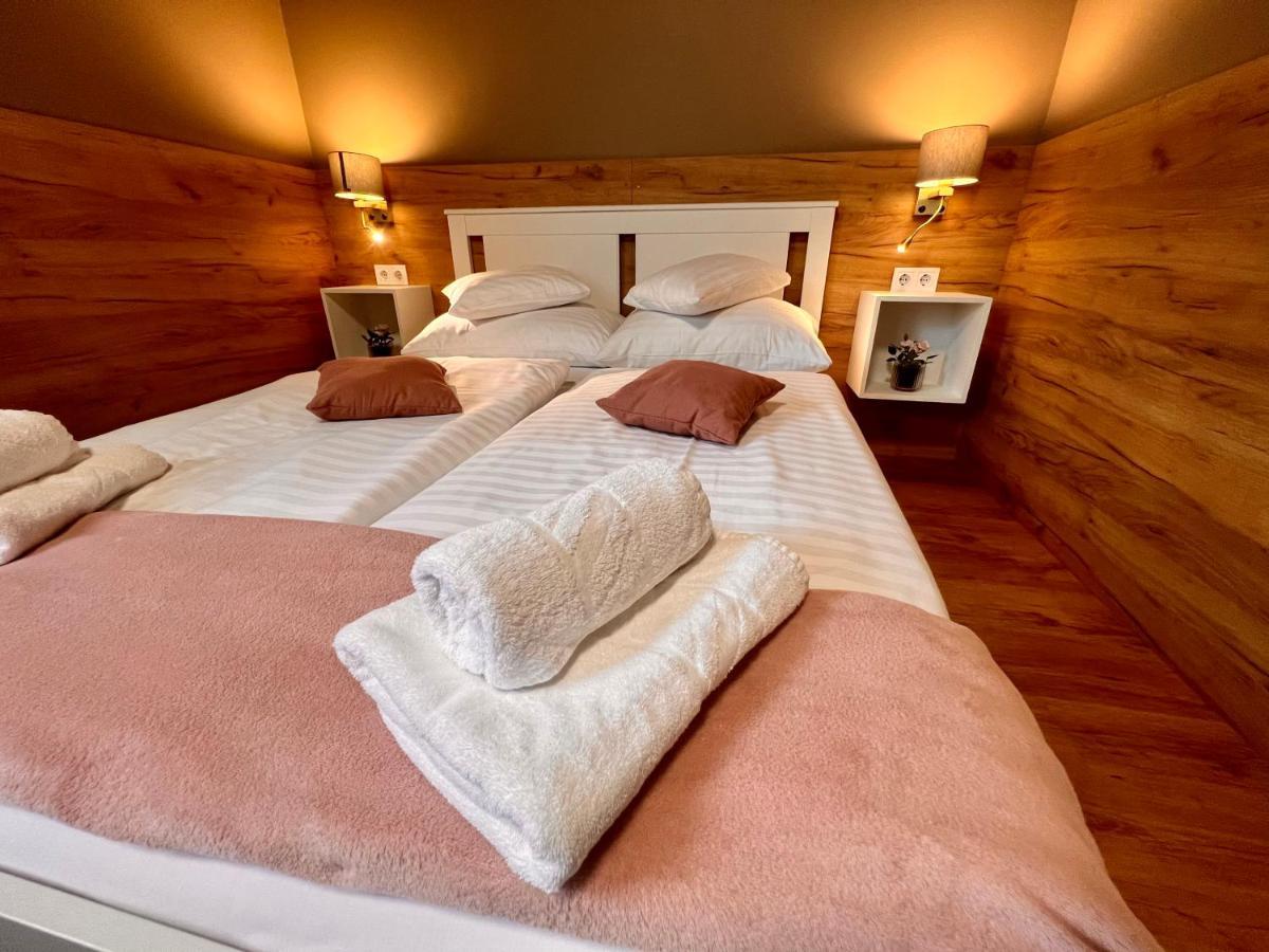 Boutique Hotel & Event Center ブダペスト エクステリア 写真