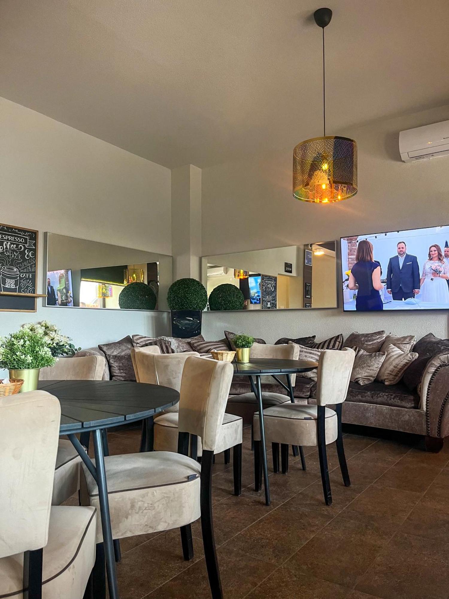 Boutique Hotel & Event Center ブダペスト エクステリア 写真